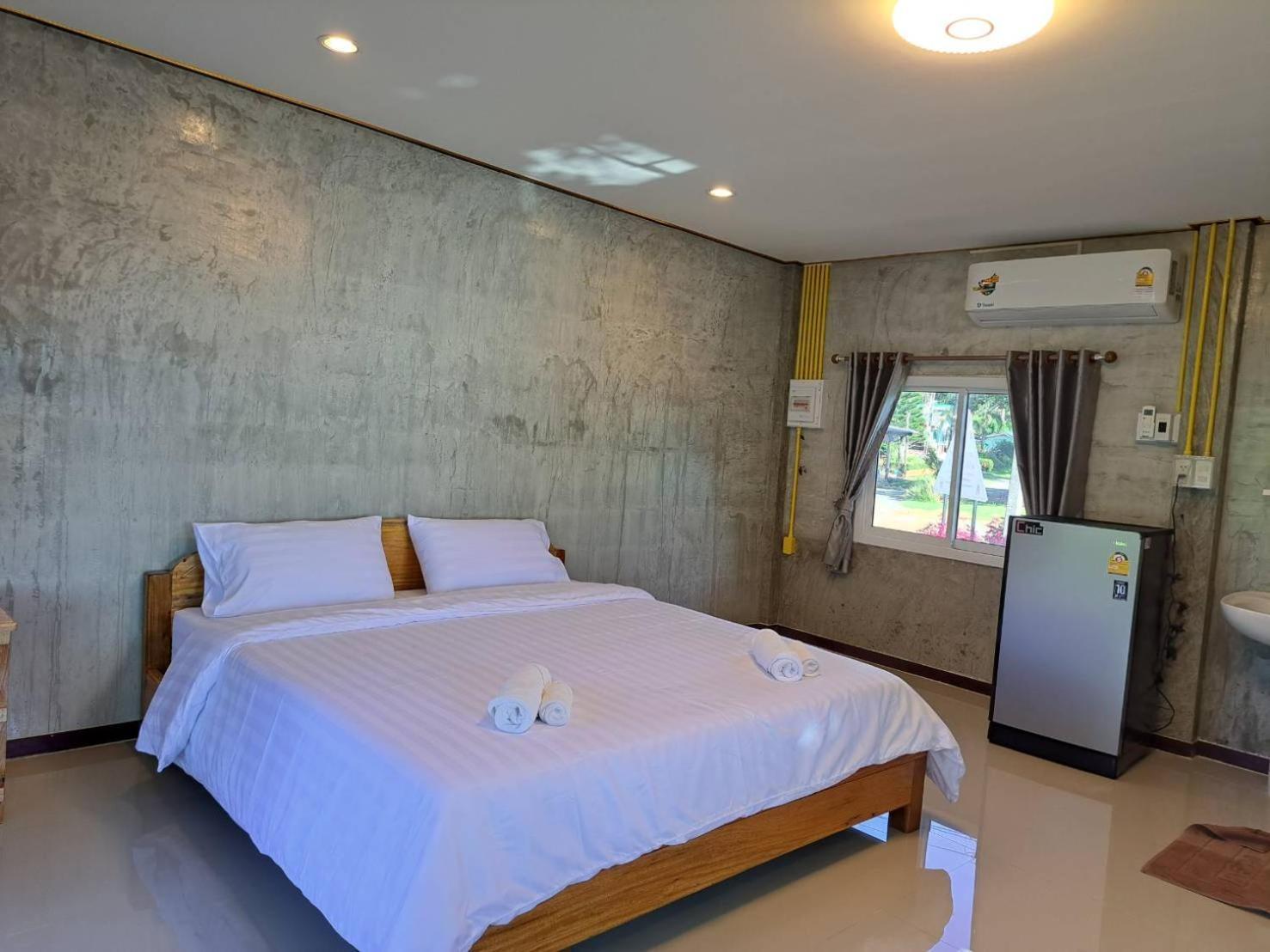 Lomtalay Resort Trat Laem Ngop Ngoại thất bức ảnh