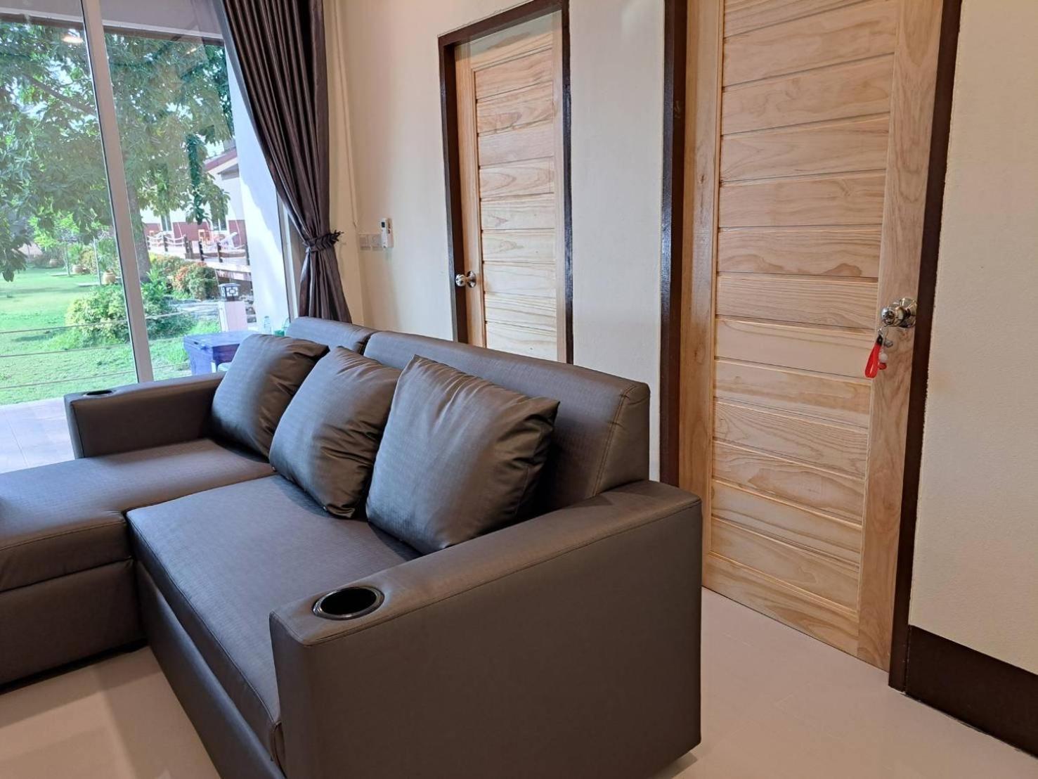 Lomtalay Resort Trat Laem Ngop Ngoại thất bức ảnh