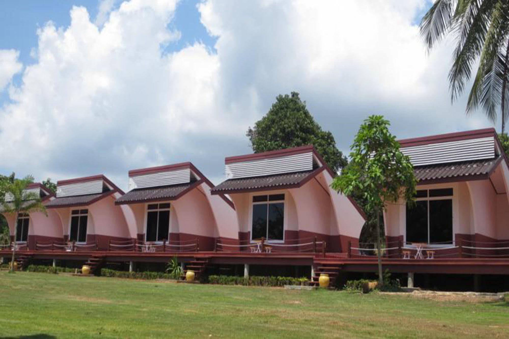 Lomtalay Resort Trat Laem Ngop Ngoại thất bức ảnh