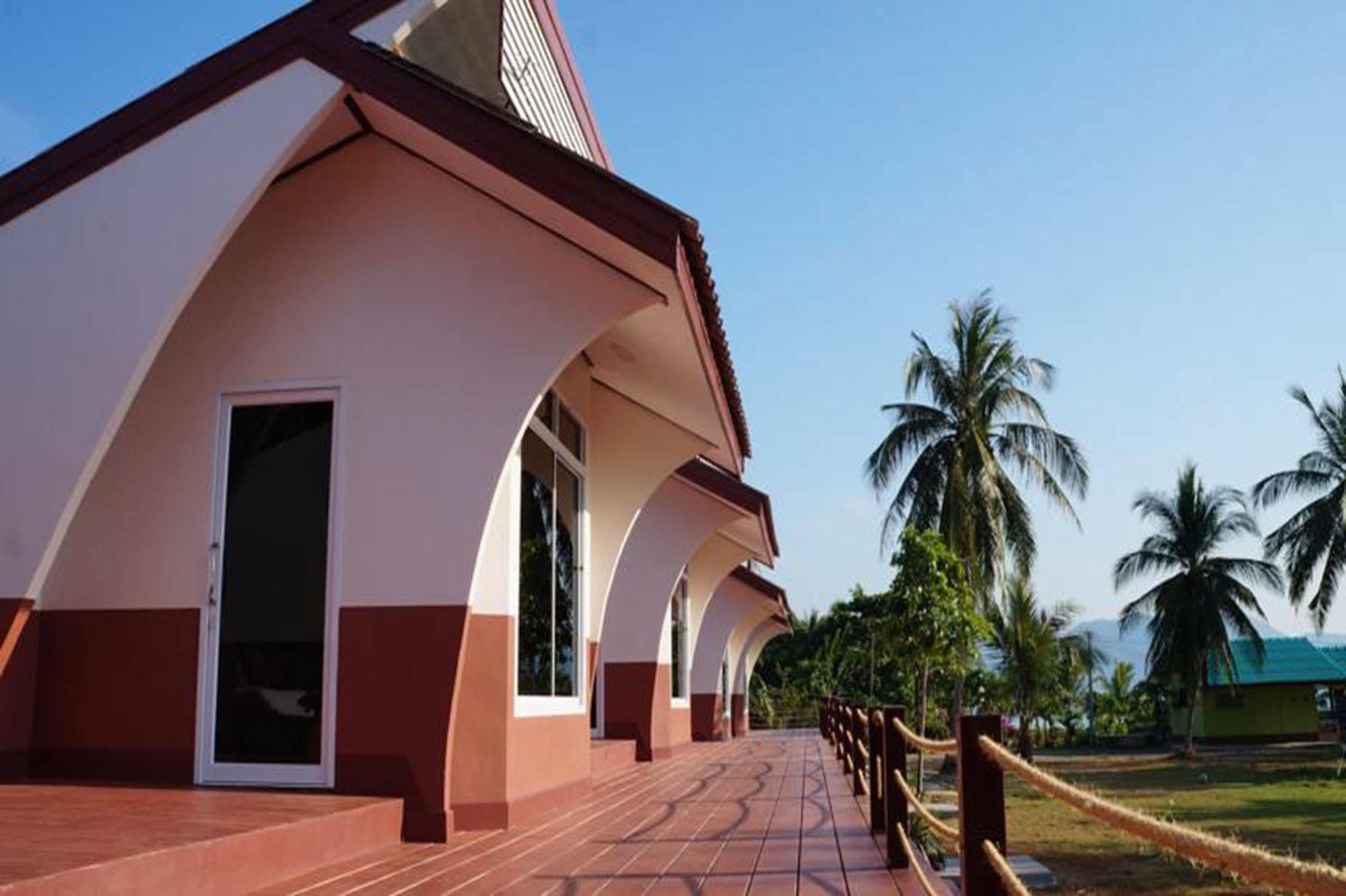 Lomtalay Resort Trat Laem Ngop Ngoại thất bức ảnh