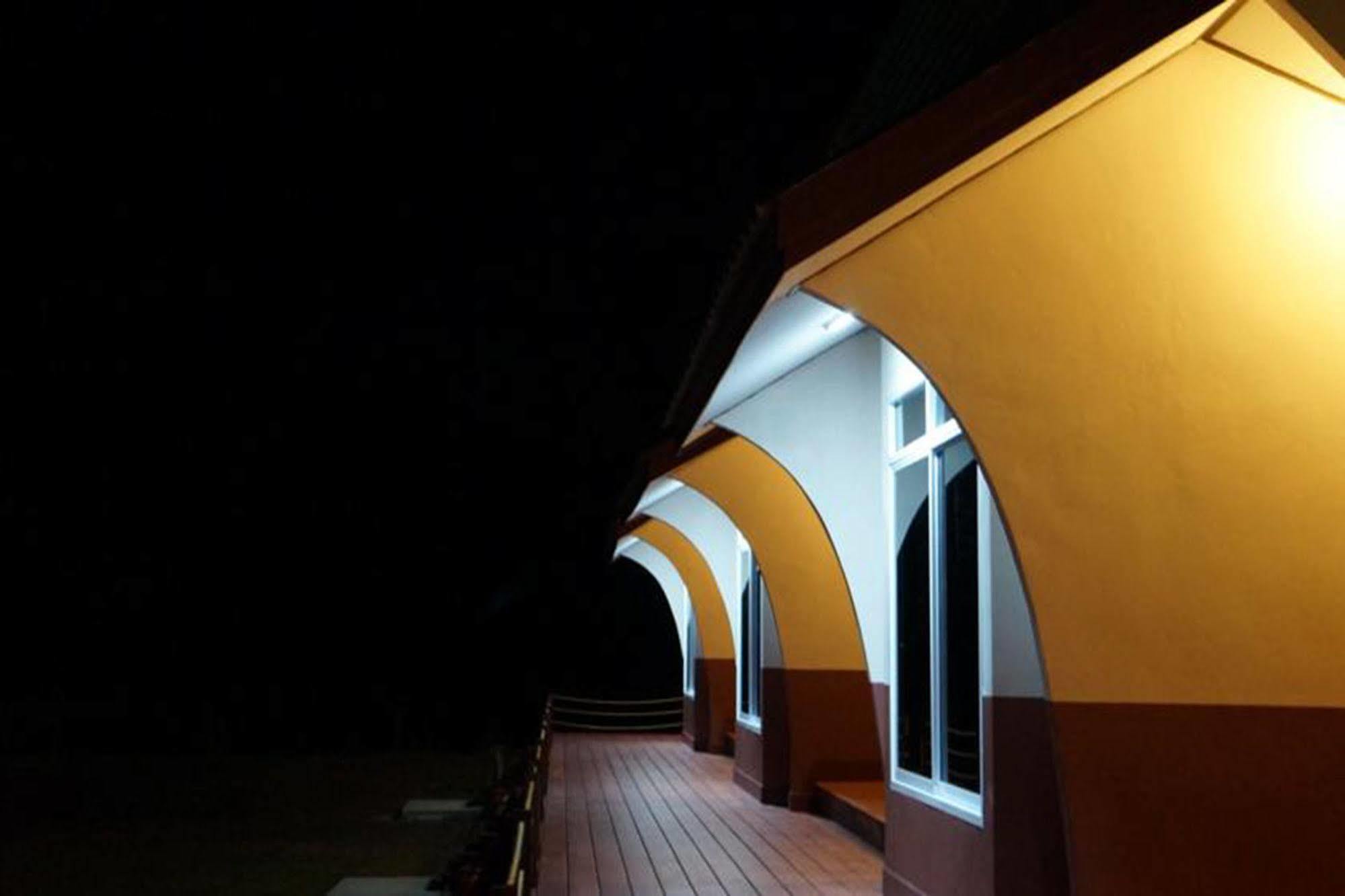 Lomtalay Resort Trat Laem Ngop Ngoại thất bức ảnh