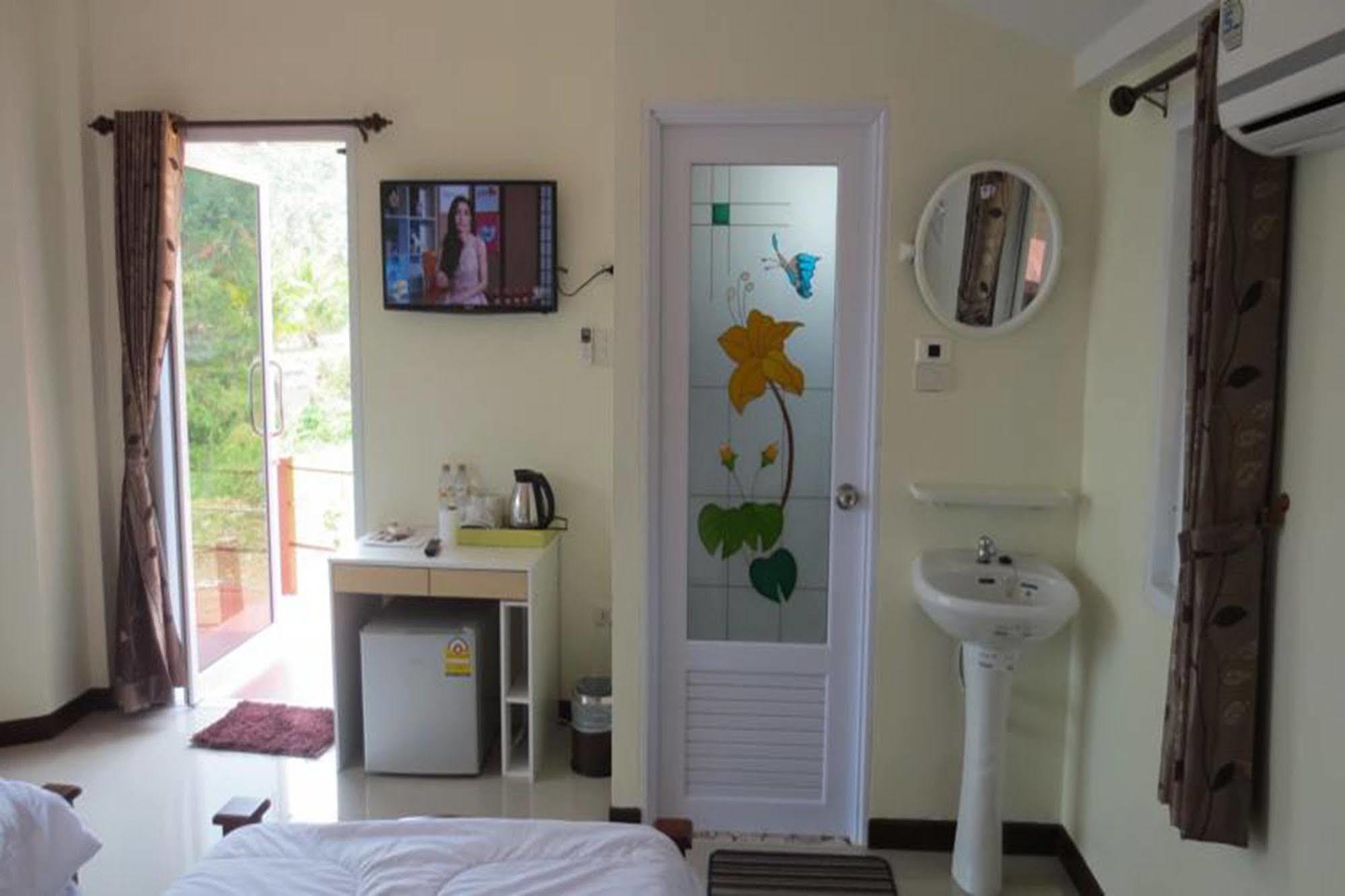 Lomtalay Resort Trat Laem Ngop Ngoại thất bức ảnh