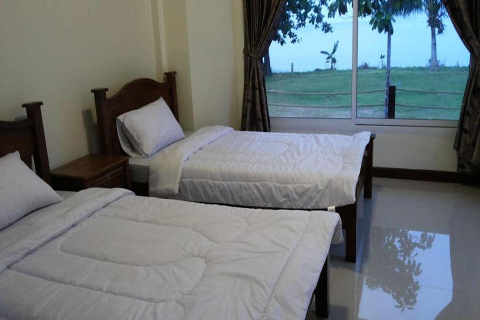 Lomtalay Resort Trat Laem Ngop Ngoại thất bức ảnh