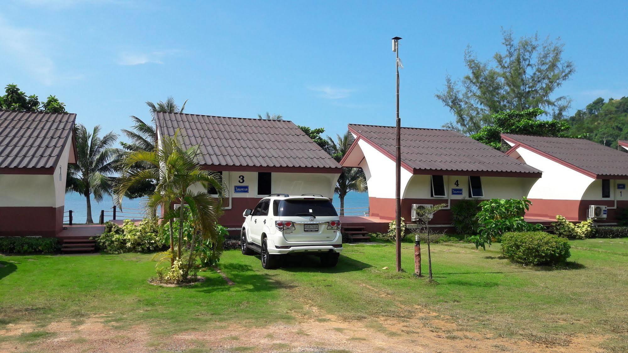 Lomtalay Resort Trat Laem Ngop Ngoại thất bức ảnh